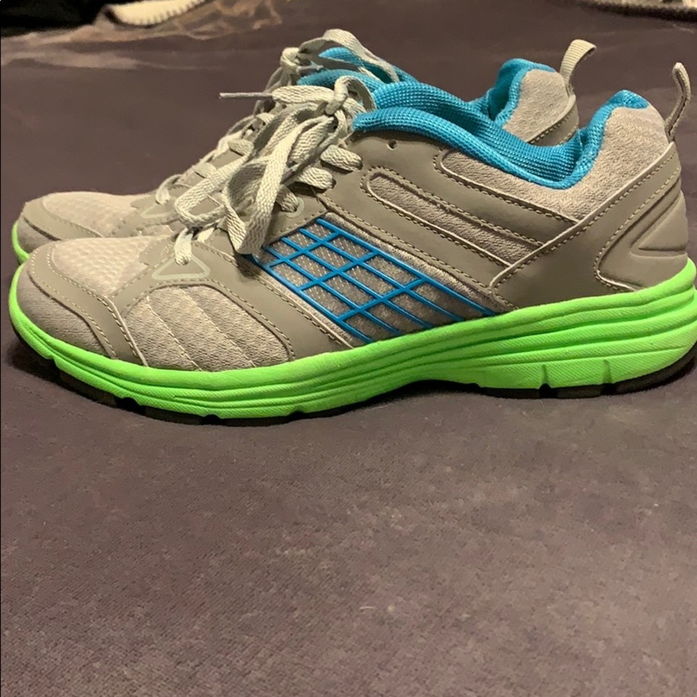 Running shoes